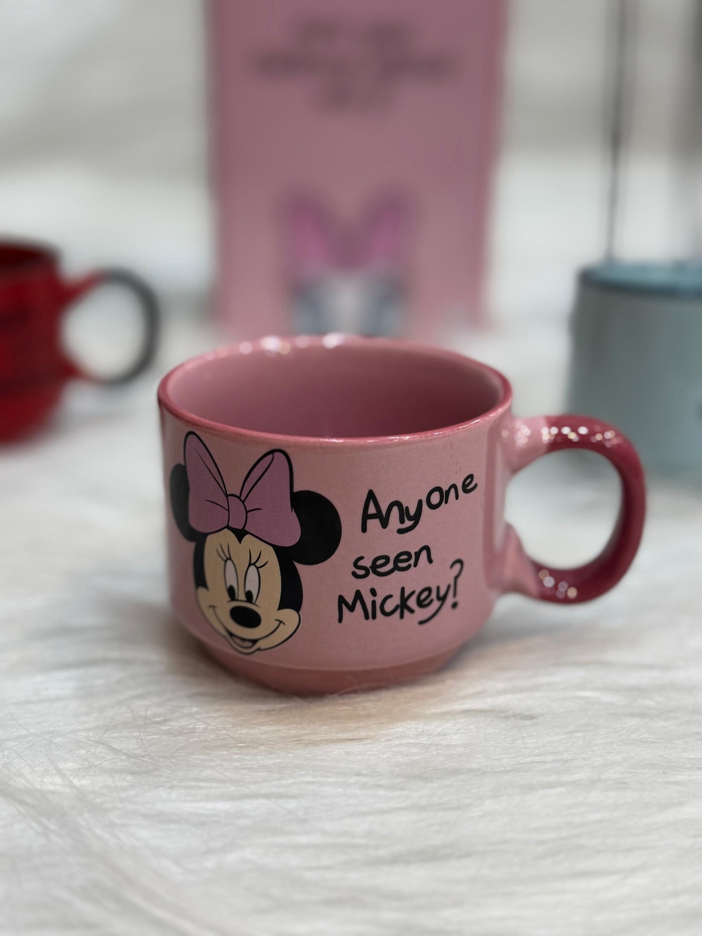 طقم فناجين قهوة بورسلين ديزني عدد ٤ قطع علي ستاند معدن