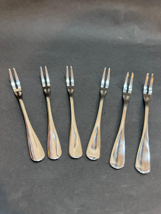 مجموعة من 6 قطع من شوك الفاكهة المصنوعة من الفولاذ المقاوم للصدأ باللون الفضي، ،